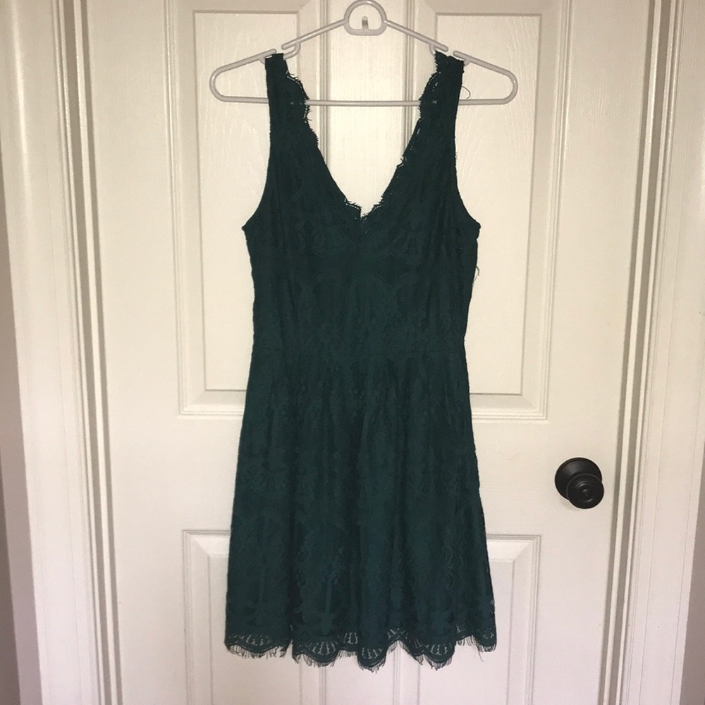 BB Dakota green lace dress